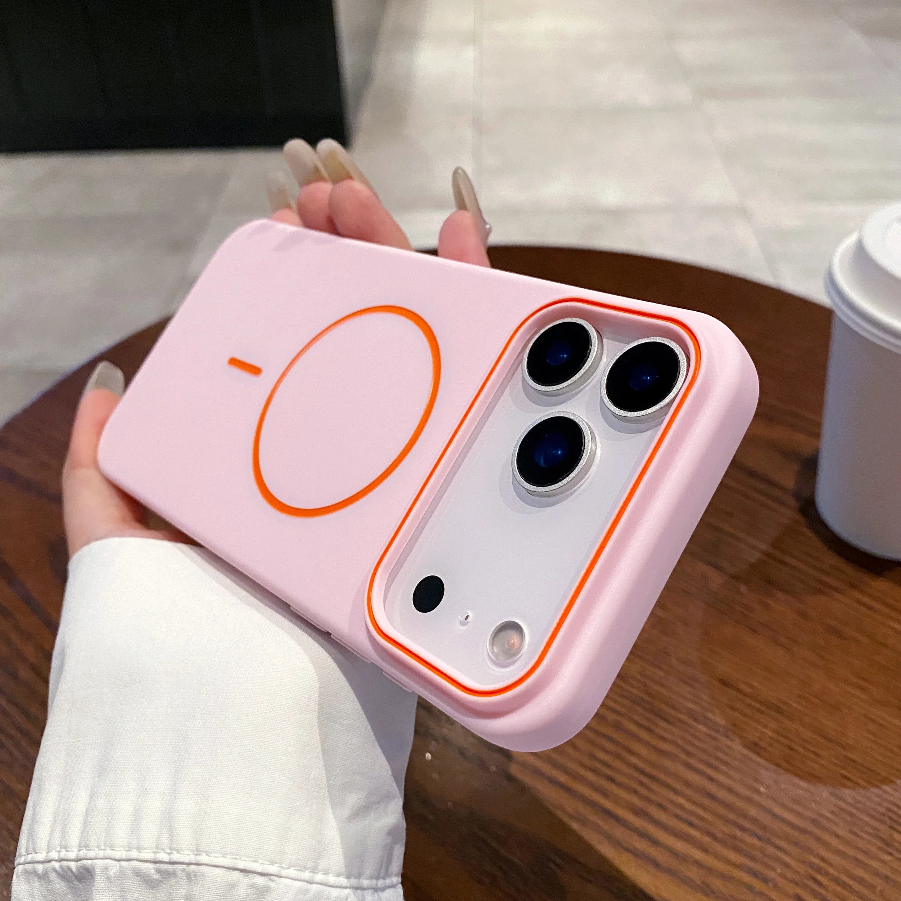 Funda de teléfono suave mate magnética de lujo para iPhone 17 Pro Max Air 16E 15 14 13 12 11 17 Shockproof MagSafe Wireless Charging Cover